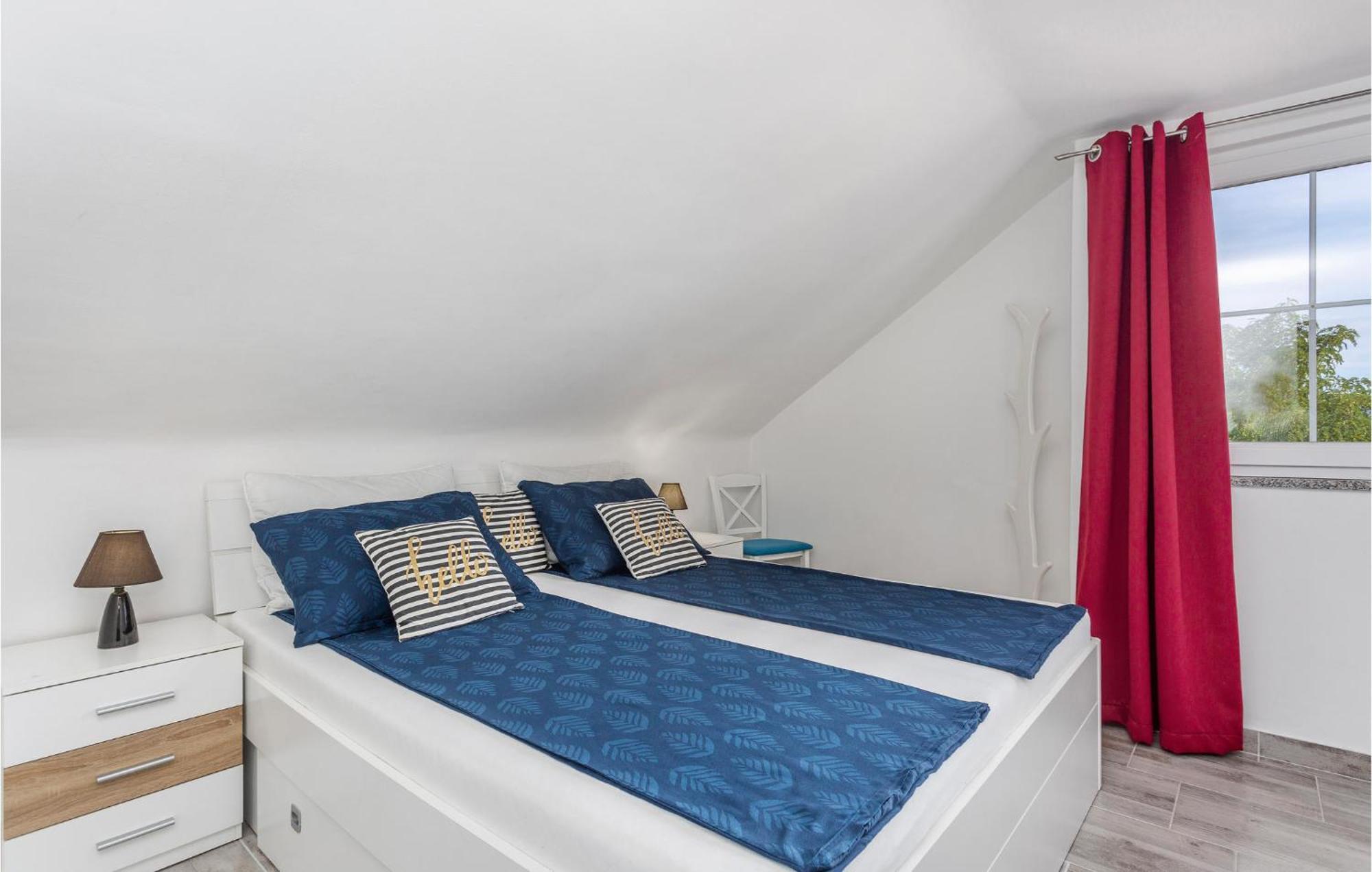 Nice Apartment In Krk With Wifi Risika Exteriör bild