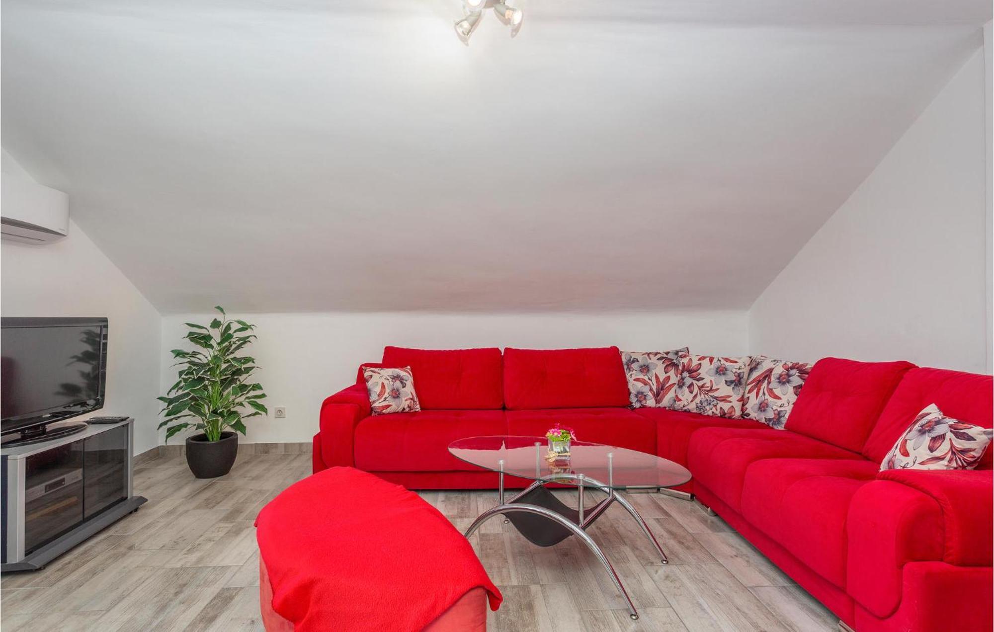 Nice Apartment In Krk With Wifi Risika Exteriör bild