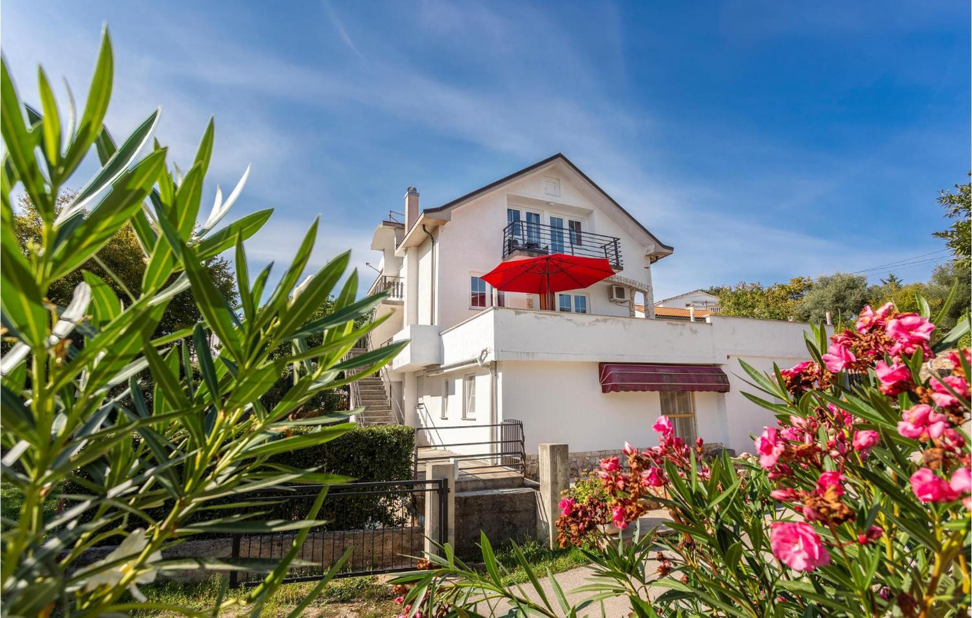 Nice Apartment In Krk With Wifi Risika Exteriör bild